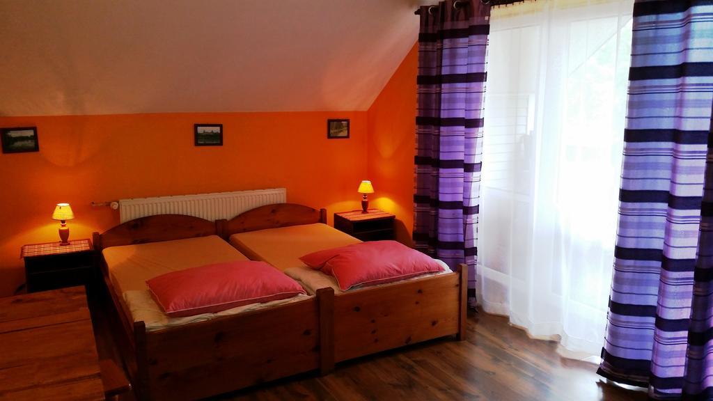 Na Skraju Lasu Chodel Exterior foto
